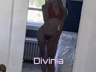 Divinia